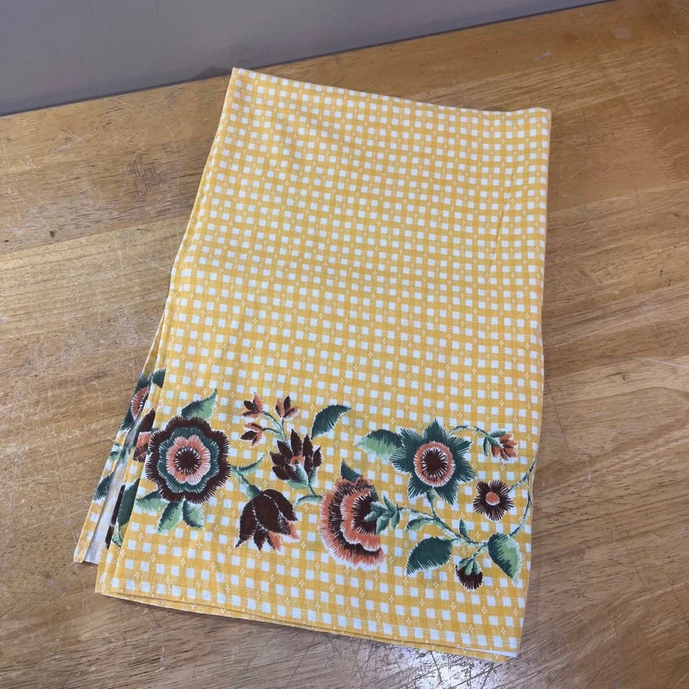 Vtg Yellow Gingham Floral Border Rectangular Tablecloth 40x52 Retro